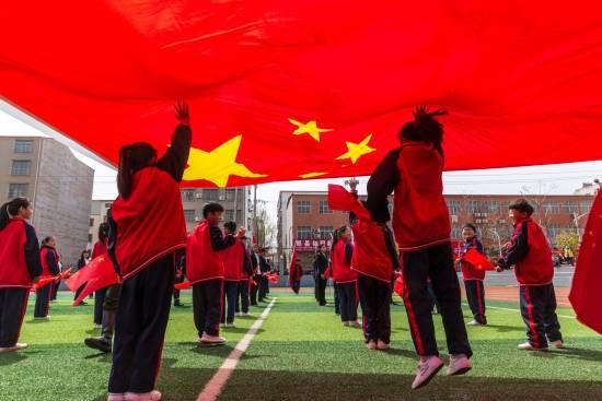 谍照曝光，新款凌渡L内饰大改，悬浮中控屏+怀挡设计