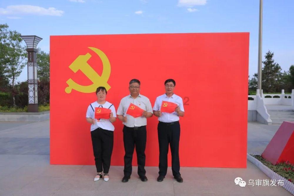 家政阿姨擦玻璃的窍门？游戏画面